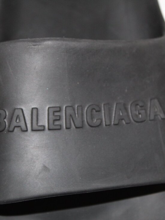 Balenciaga Platform Pool Slides Sandals Slip Ons Chunky Rubber Black US 8 EUR 38